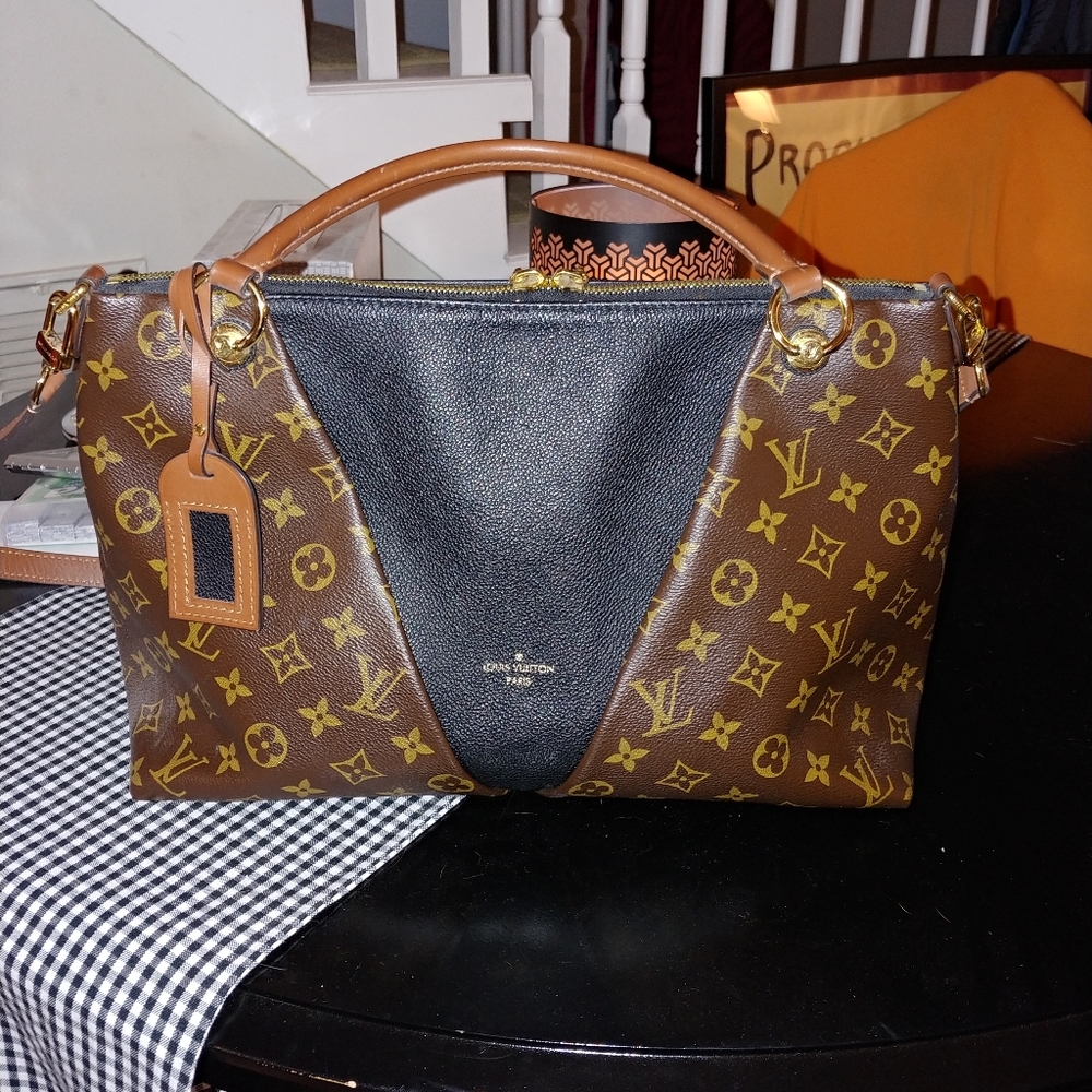 Louis Vuitton V Bag